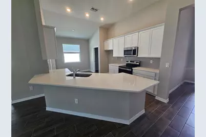1247 Honeycomb Place, Seffner, FL 33584 - Photo 2