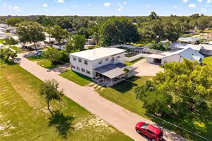 6106 12th St, Zephyrhills, FL 33542 - Photo 8