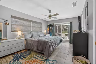 11420 Oval Drive W, Largo, FL 33774 - Photo 16
