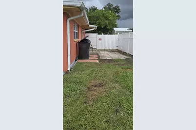 8202 Dahlia Avenue, Tampa, FL 33619 - Photo 4