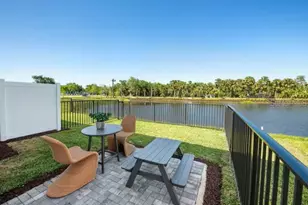 6852 Brahman Graze Ct, Wesley Chapel, FL 33545 - Photo 10