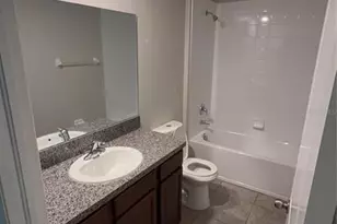 7419 Rosy Periwinkle Ct, Tampa, FL 33619 - Photo 6