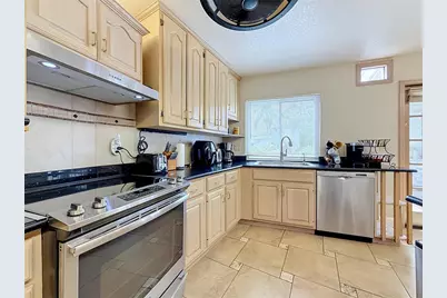7542 Harbor View Way, Seminole, FL 33776 - Photo 14