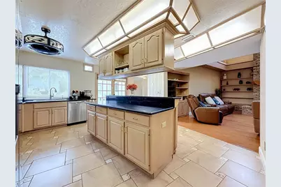 7542 Harbor View Way, Seminole, FL 33776 - Photo 16