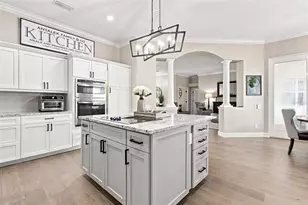 23610 Gracewood Cir, Land O Lakes, FL 34639 - Photo 18