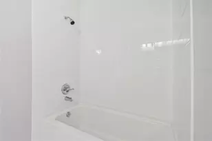 3430 High Hampton Cir, Tampa, FL 33610 - Photo 16