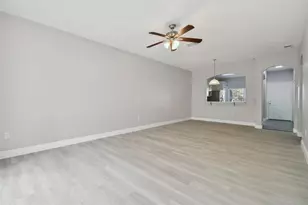 3430 High Hampton Cir, Tampa, FL 33610 - Photo 28