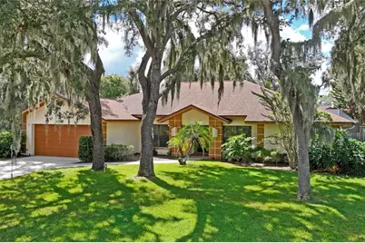 2715 Laurel Oak Drive, Plant City, FL 33566 - Photo 2