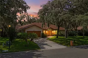 2715 Laurel Oak Dr, Plant City, FL 33566 - Photo 4