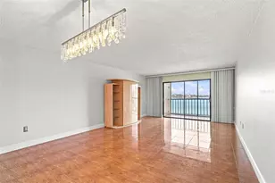 7700 Sun Island Dr S, South Pasadena, FL 33707 - Photo 16