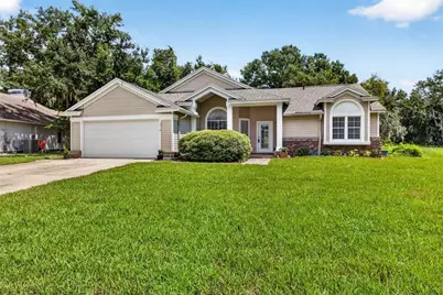 3318 Silverpond Drive, Plant City, FL 33566 - Photo 2