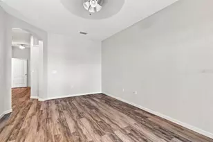 9904 Venetian River Way, Tampa, FL 33619 - Photo 20