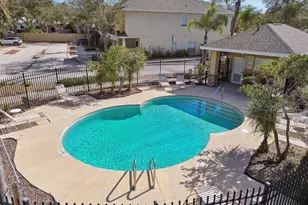 9904 Venetian River Way, Tampa, FL 33619 - Photo 60