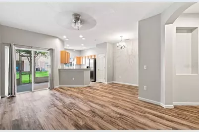 9904 Venetian River Way, Tampa, FL 33619 - Photo 18