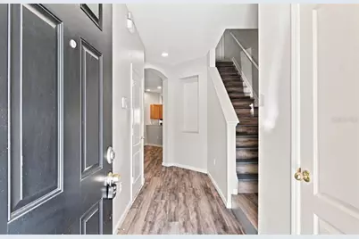 9904 Venetian River Way, Tampa, FL 33619 - Photo 10
