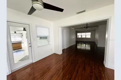 1048 40th Avenue NE, Saint Petersburg, FL 33703 - Photo 6