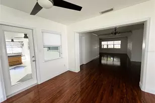 1048 40th Ave NE, Saint Petersburg, FL 33703 - Photo 6