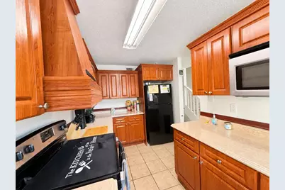 7535 Abonado Road #B, Tampa, FL 33615 - Photo 6