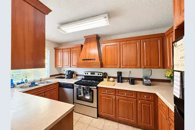 7535 Abonado Road #B, Tampa, FL 33615 - Photo 4