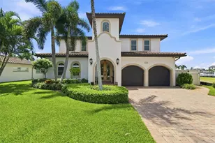 11220 8th St E, Treasure Island, FL 33706 - Photo 6