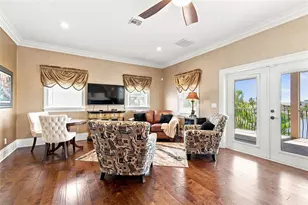 11220 8th St E, Treasure Island, FL 33706 - Photo 38