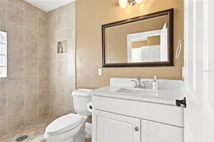 11220 8th St E, Treasure Island, FL 33706 - Photo 24