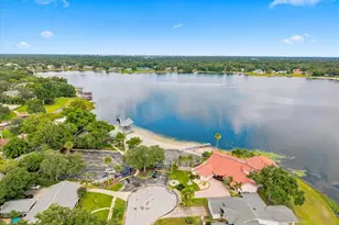 11609 Carrollwood Dr, Tampa, FL 33618 - Photo 4