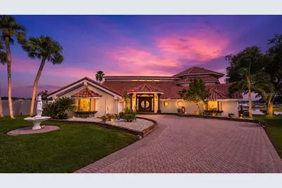11609 Carrollwood Drive, Tampa, FL 33618 - Photo 1