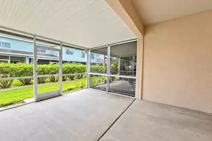 2260 Fluorshire Dr, Brandon, FL 33511 - Photo 14