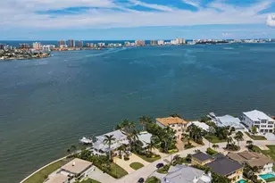 52 N Pine Cir, Belleair, FL 33756 - Photo 6