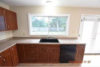 906 7th Avenue SW #Right, Largo, FL 33770 - Photo 20