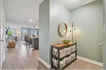 5228 New Friendship Pl, Tampa, FL 33619 - Photo 2