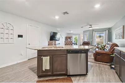 5228 New Friendship Pl, Tampa, FL 33619 - Photo 6