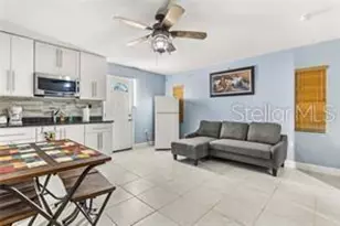 8210 Westridge Dr, Tampa, FL 33615 - Photo 30