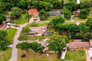 8210 Westridge Dr, Tampa, FL 33615 - Photo 4