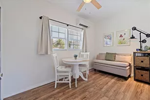 327 25th St S, Saint Petersburg, FL 33712 - Photo 22