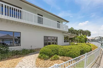 290 Bayside Drive, Clearwater Beach, FL 33767 - Photo 62