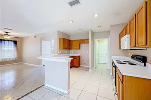 7931 Carriage Pointe Dr, Gibsonton, FL 33534 - Photo 18