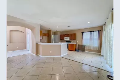 7931 Carriage Pointe Drive, Gibsonton, FL 33534 - Photo 10