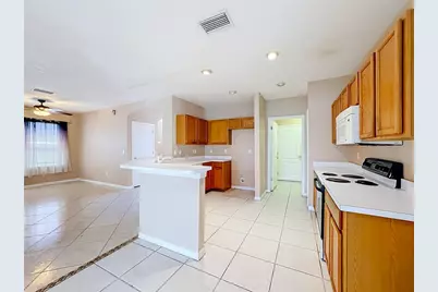 7931 Carriage Pointe Drive, Gibsonton, FL 33534 - Photo 18