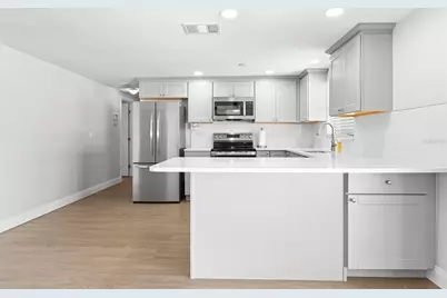 6100 Woodrow Wilson Boulevard NE, Saint Petersburg, FL 33703 - Photo 10