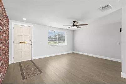 6100 Woodrow Wilson Boulevard NE, Saint Petersburg, FL 33703 - Photo 14