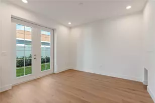 2614 N 23rd St, Tampa, FL 33605 - Photo 10