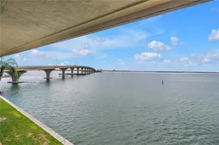 103 1st St E, Tierra Verde, FL 33715 - Photo 4