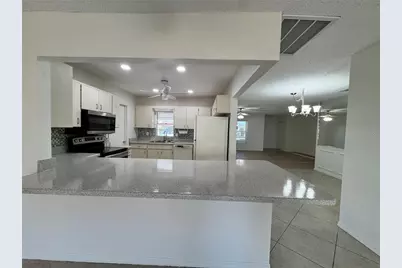 1008 Yellowbird Place, Sun City Center, FL 33573 - Photo 12