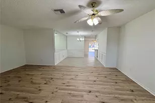 1008 Yellowbird Pl, Sun City Center, FL 33573 - Photo 16