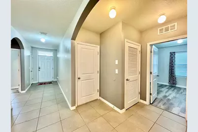 10626 Park Meadowbrooke Drive, Riverview, FL 33578 - Photo 2
