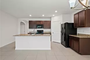 30480 Summer Sun Loop, Wesley Chapel, FL 33545 - Photo 10