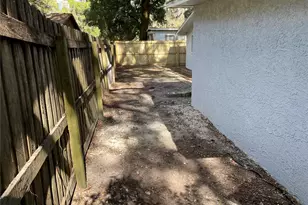 4409 Plum St, Zephyrhills, FL 33542 - Photo 14