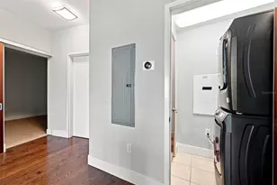 111 N 12th St, Tampa, FL 33602 - Photo 24